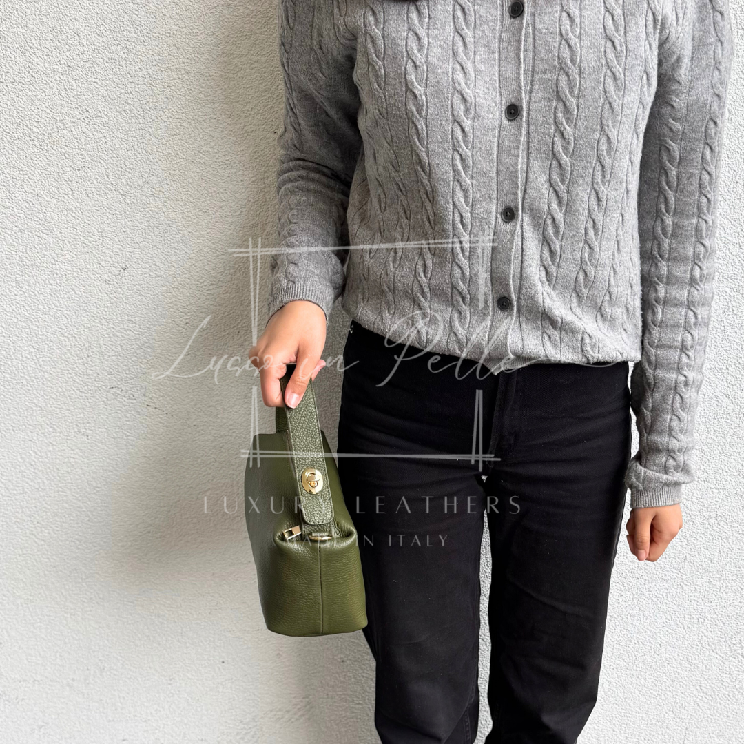 Top Handle Crossbody Leather Bad with Adjustable Detachable Straps