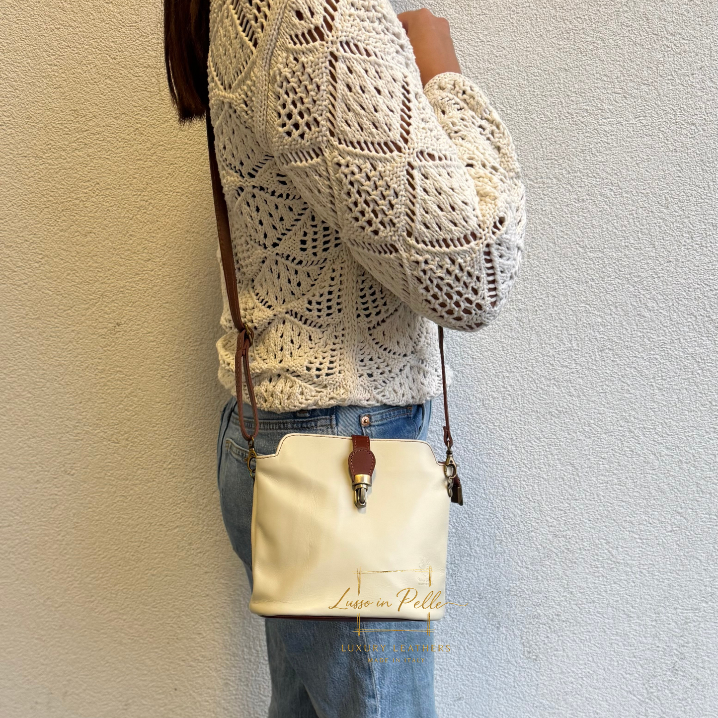 Vera Pelle Leather Crossbody Bag